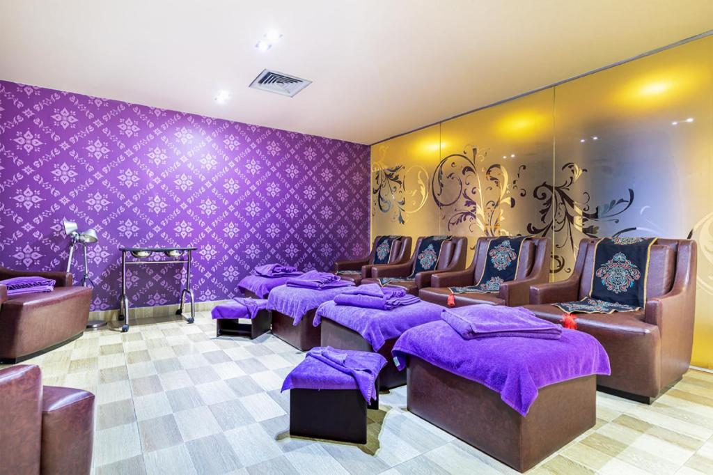 Dhaka Regency Hotel & Resort Buitenkant foto