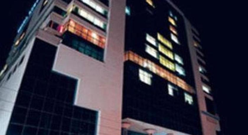 Dhaka Regency Hotel & Resort Buitenkant foto