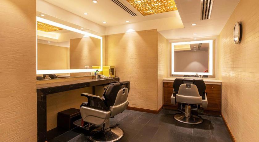 Dhaka Regency Hotel & Resort Buitenkant foto